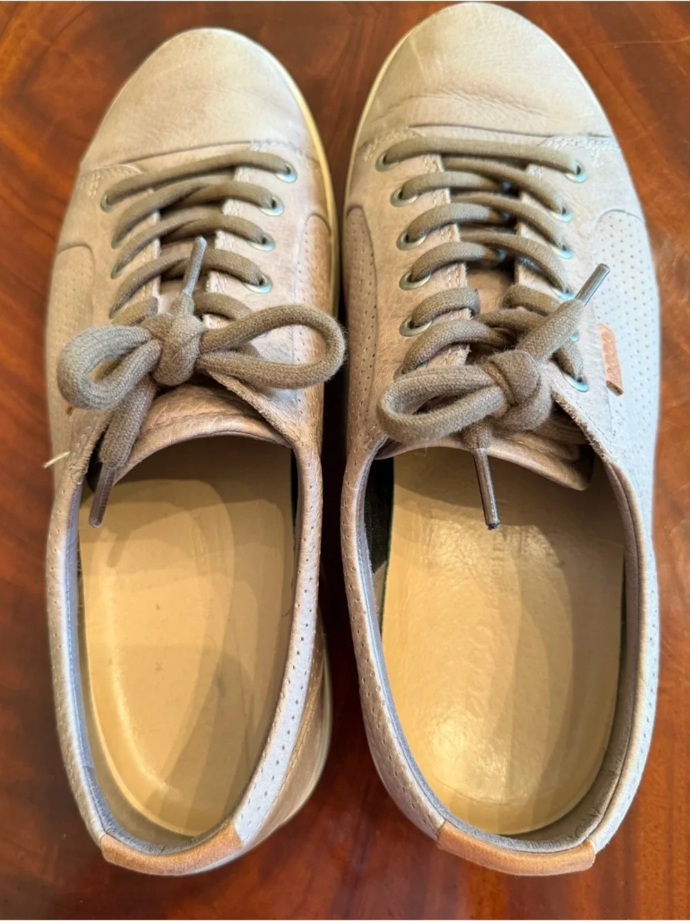 ECCO Men’s Taupe Leather Low Top Sneakers EU 43 US 9-9.5